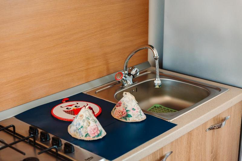 One-Bedroom House image 2