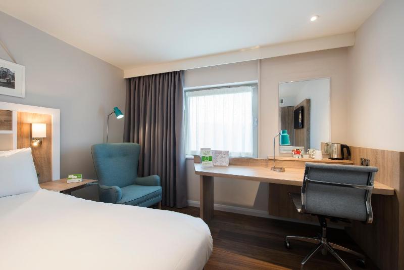 Standard Double Room image 2