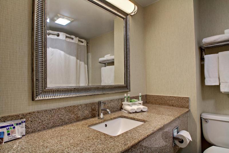 Executive King Room - Non-Smoking image 1