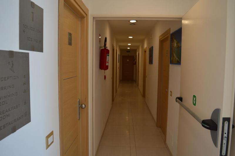 Single Room with Sea View image 1