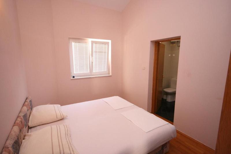 Three-Bedroom Holiday Home  image 3