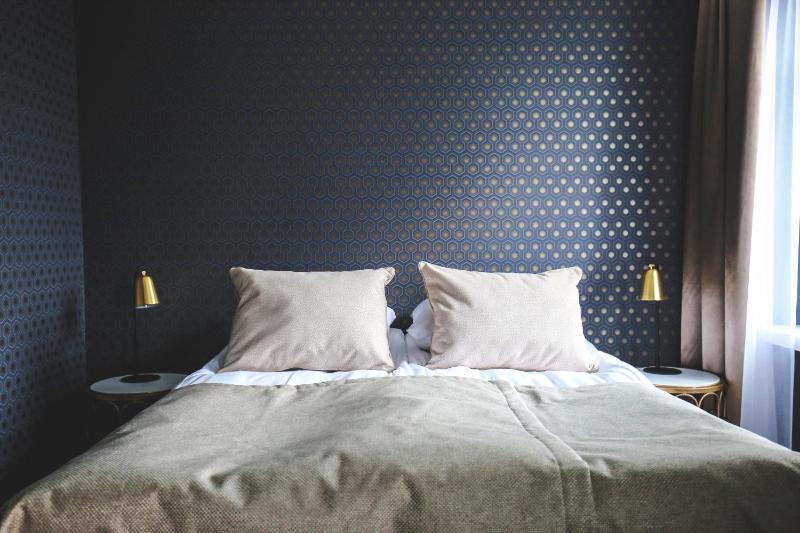 Superior Double Room image 3
