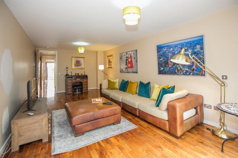 Grand Canal Square Apartments - image 15