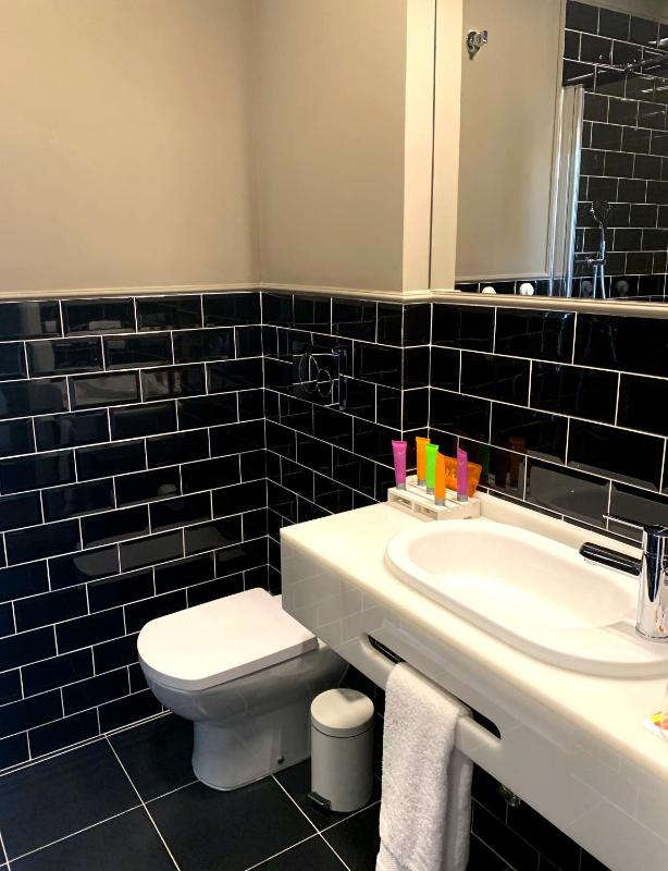 Superior Apartment image 3