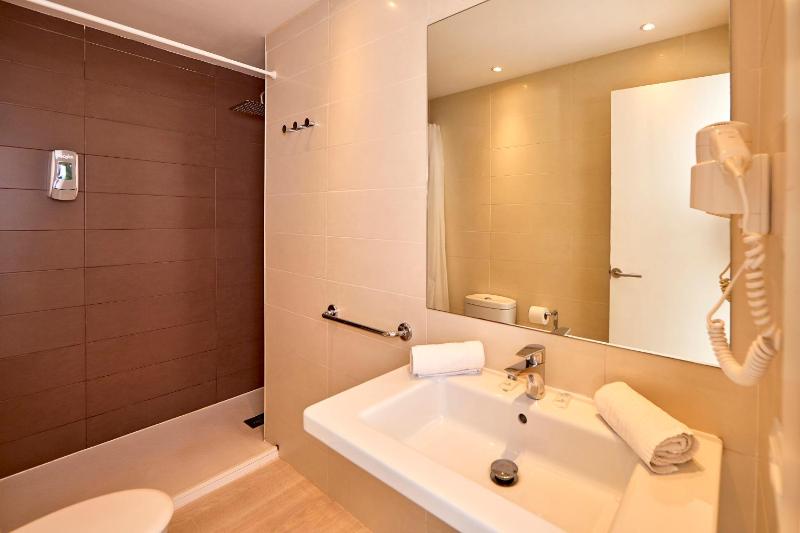 Studio Apartment image 4