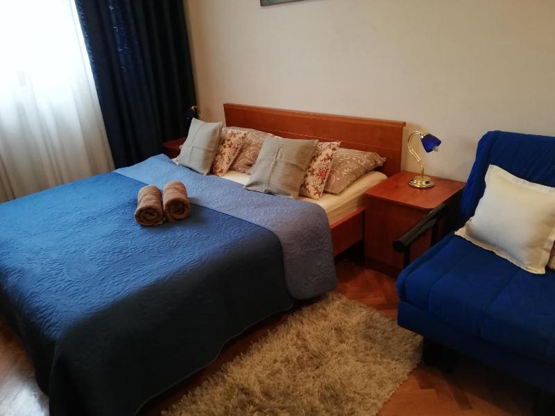 Double Room image 3