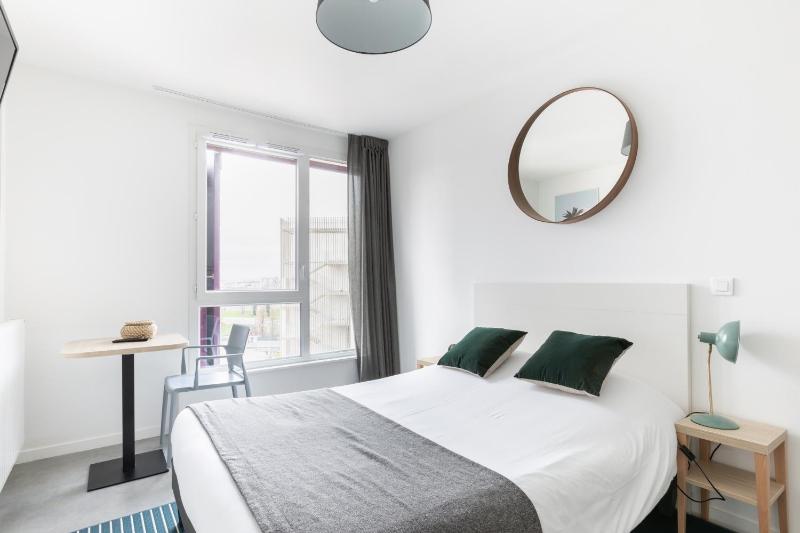 One-Bedroom Apartment image 1