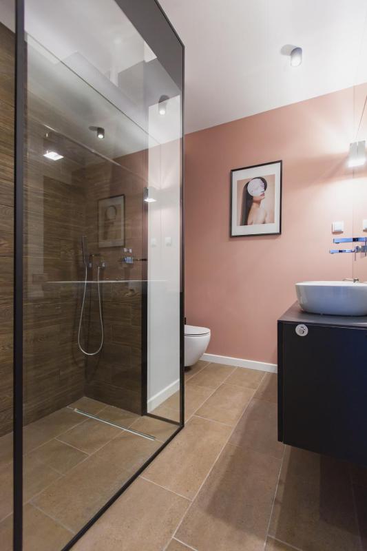 Studio Apartment image 2
