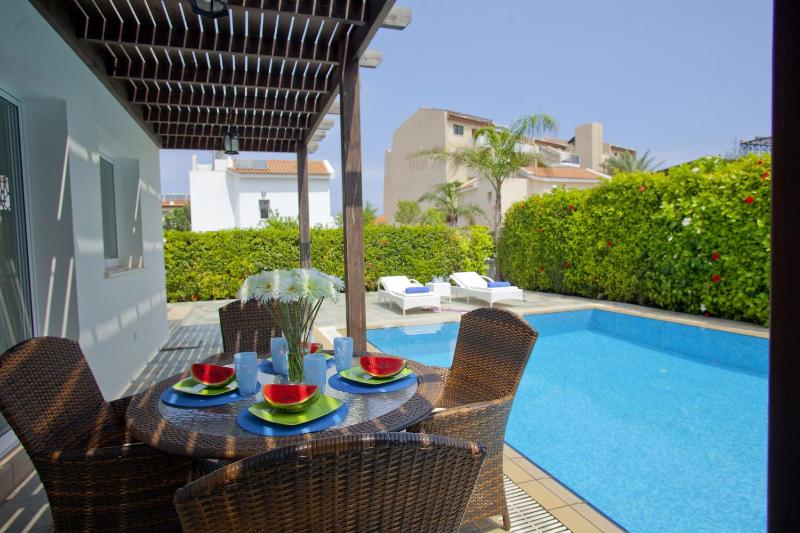 Four-Bedroom Villa with Private Pool image 3
