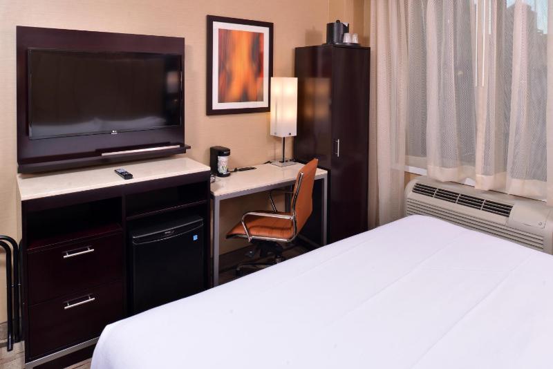 Holiday Inn New York City - Times Square By IHG - image 6