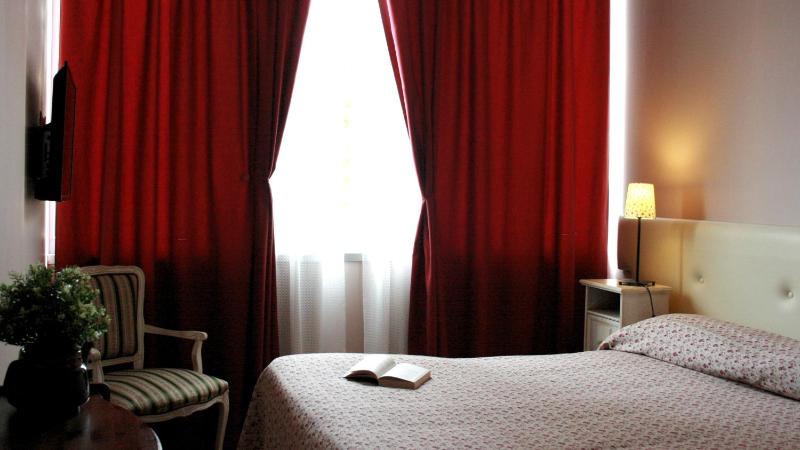 Double Room with Private Bathroom image 3