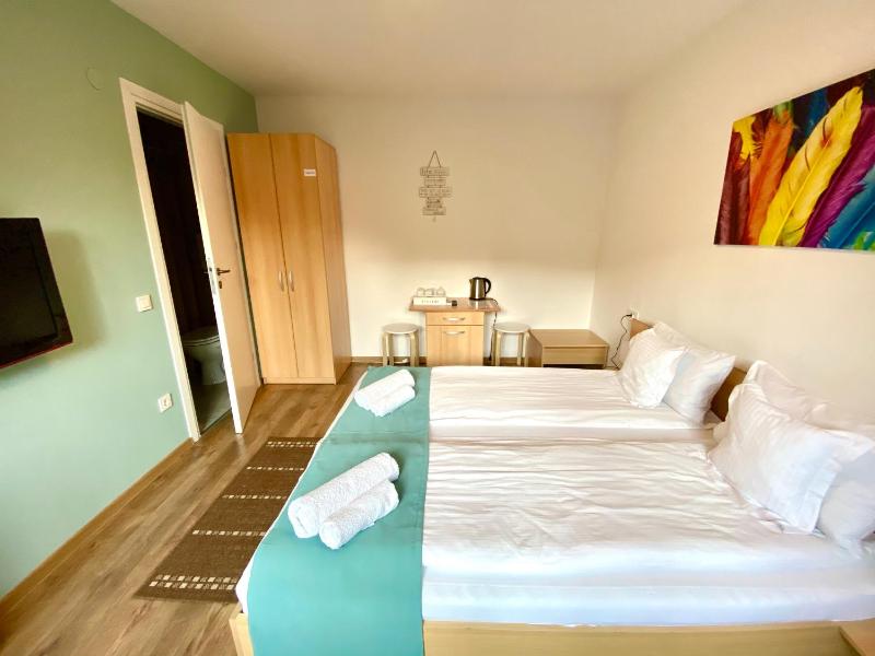 Cristi's Rooms - Pensiune - image 4