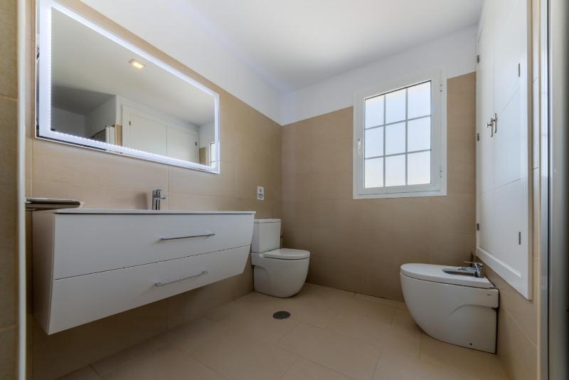 Deluxe Villa image 2