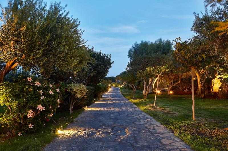 Classic Bungalow Sea View image 3