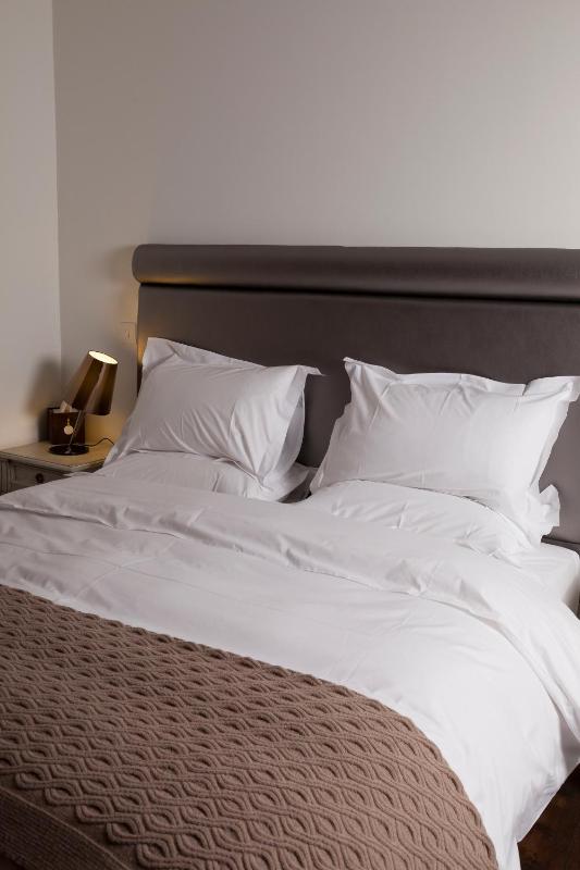 Deluxe Double Room image 4