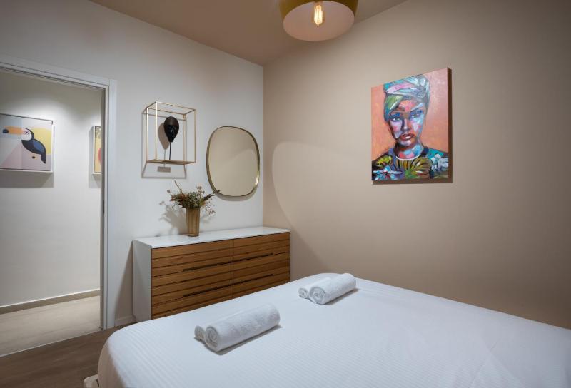 Penthouse 3BR near Rothschild bd by HolyGuest - image 3