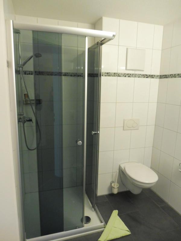 Single Room with Shower image 3