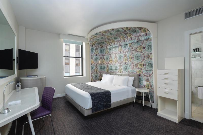 Dream Midtown by Hyatt - image 7