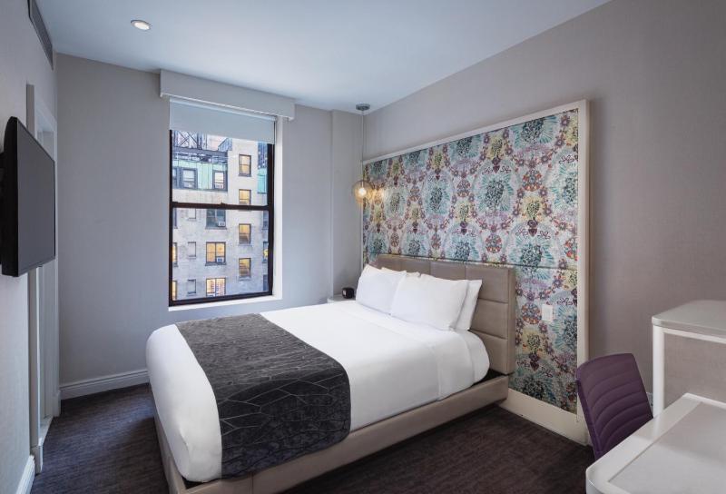 Dream Midtown by Hyatt - image 13