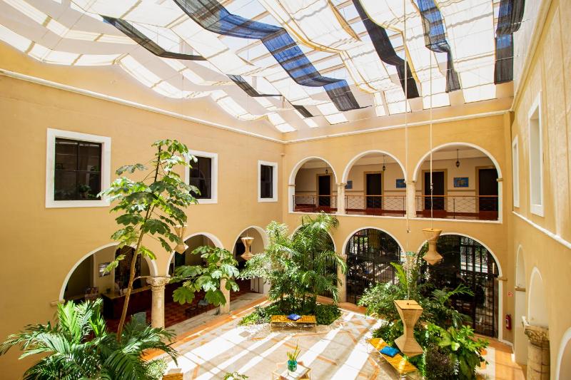 Hotel Merida - image 1