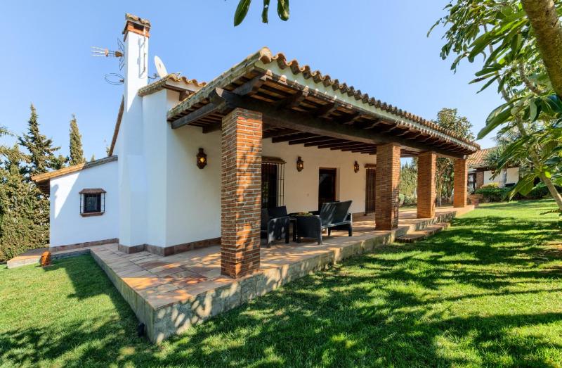Three-Bedroom House image 1
