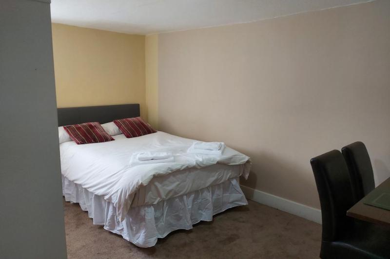 Standard Single Room image 1