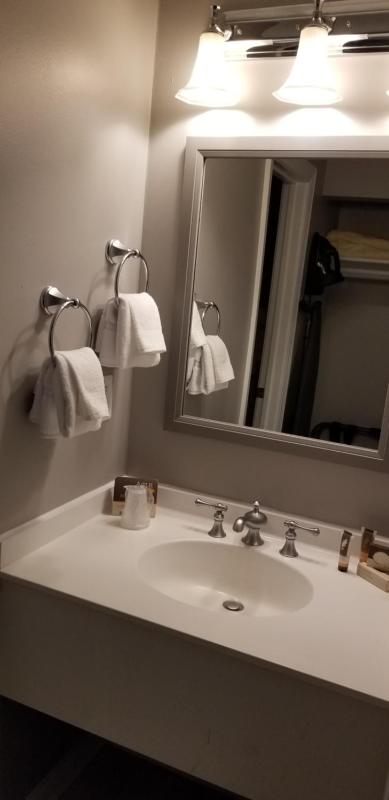 King Room image 4