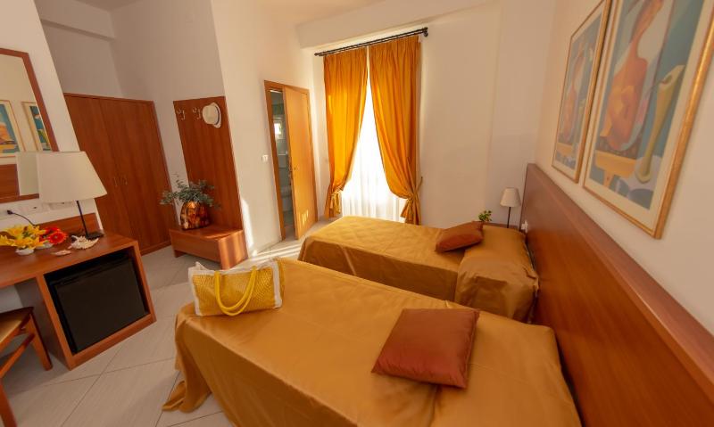 Single Room image 1
