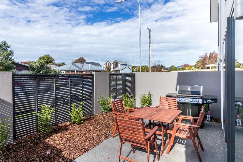 Restful in Riccarton - Christchurch - image 16