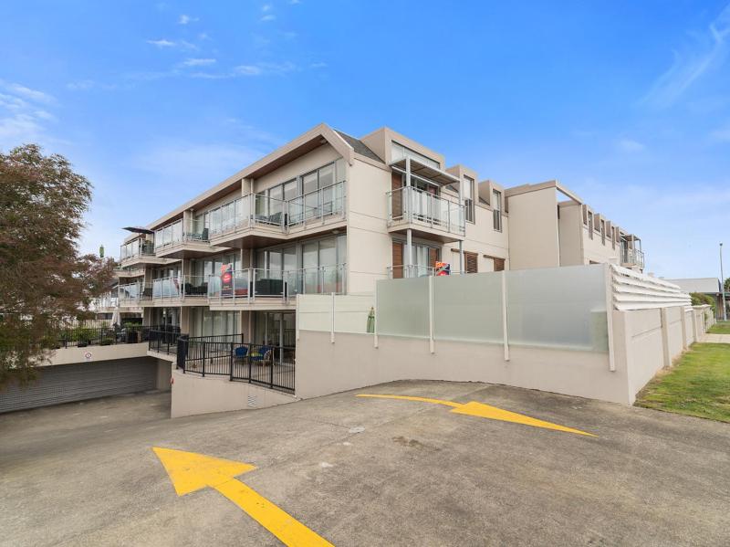 Relax on Roberts - Taupo Holiday Home - image 13