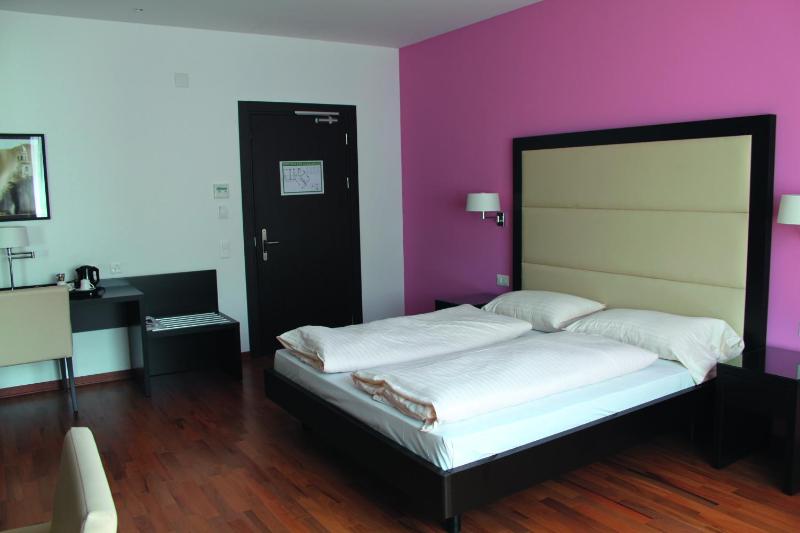 Superior Double Room image 1