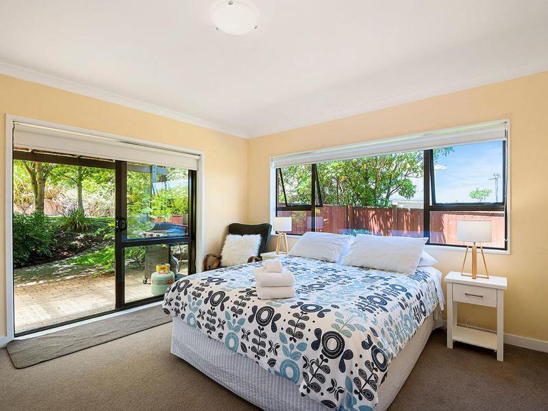Acacia Bay Getaway - Lake Taupo Holiday Home - image 20