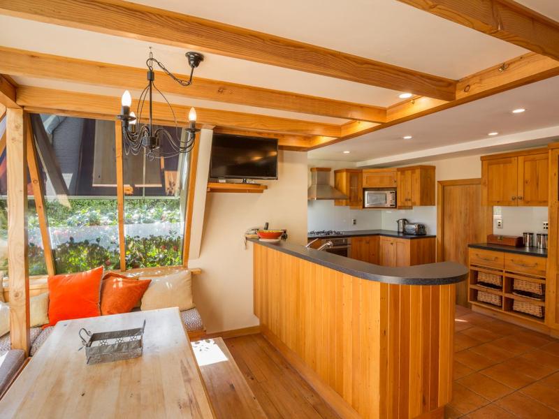 McAlister House - Queenstown Holiday Home - image 13