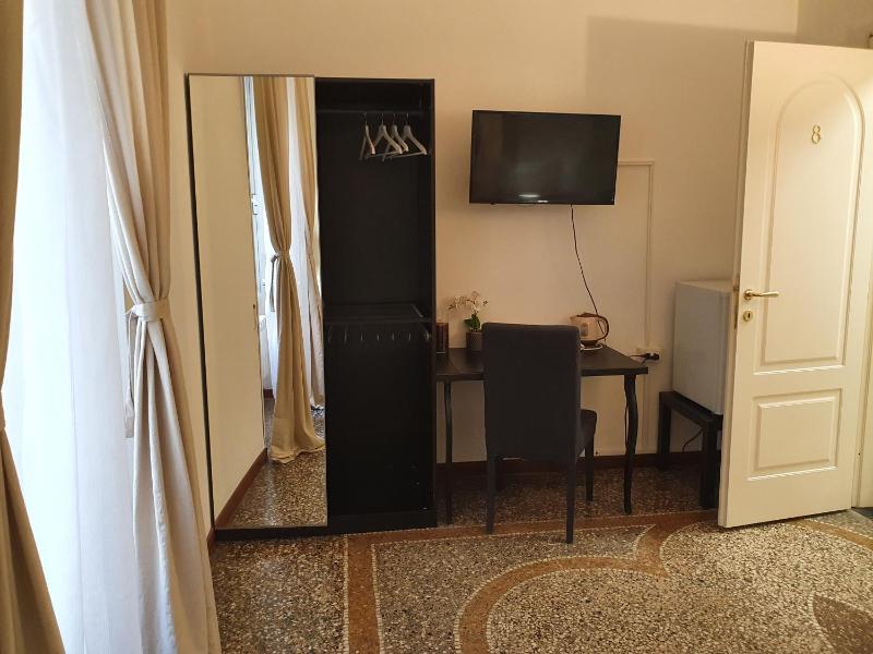 Domus La Foce Hotel self check in - image 16