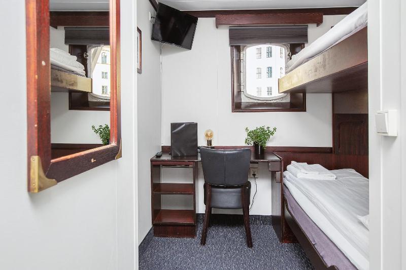 Mälardrottningen Yacht Hotel - image 15