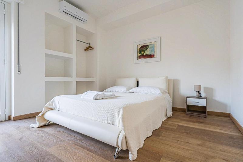Deluxe Room image 1