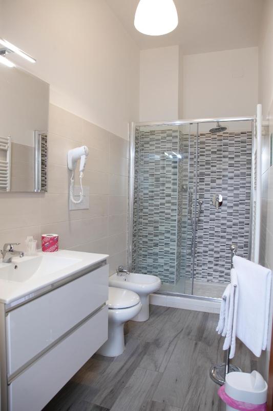 Triple Room image 3