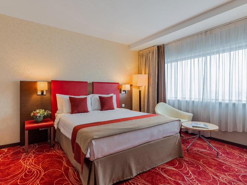 Ramada by Wyndham Sibiu - image 11