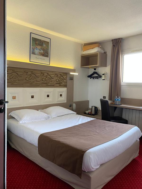 Single Room image 1