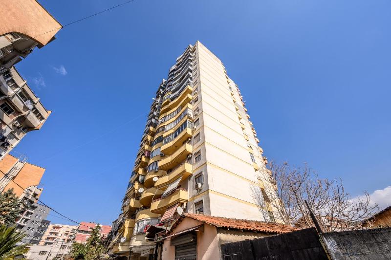 One-Bedroom Apartment image 1