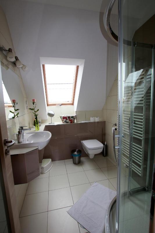Double or Twin Room with Bathroom image 2