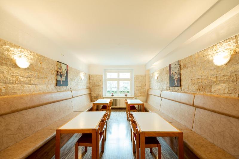 Hotel Pension Dahlem - image 10