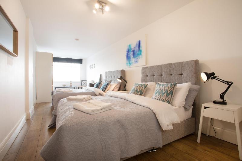 Deluxe Apartment image 2