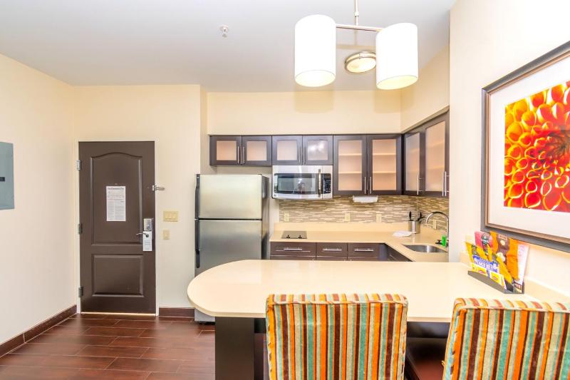 Two-Bedroom Suite image 4