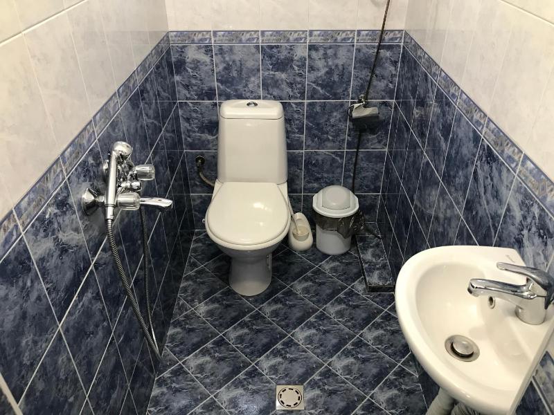 Triple Room with Shared Bathroom image 4