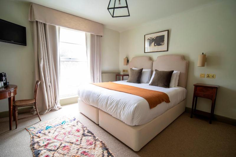 Comfortable Double Room image 1