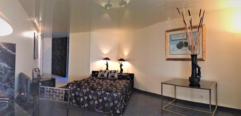 Double Room image 2