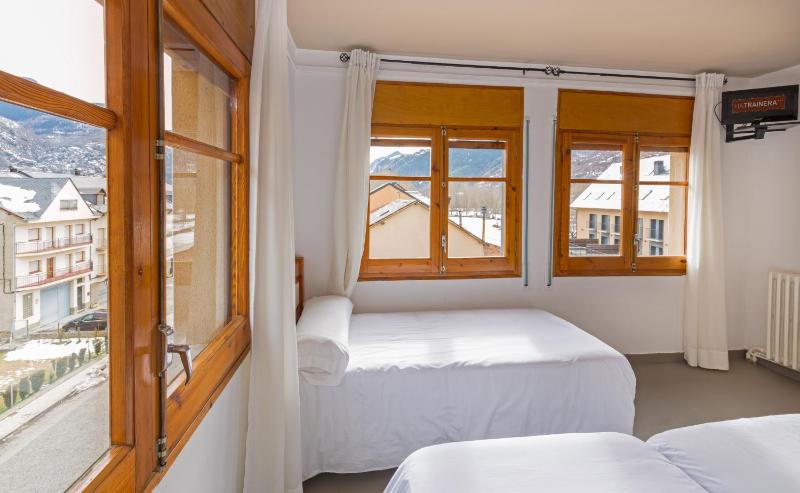 Triple Room with Spa Access image 2