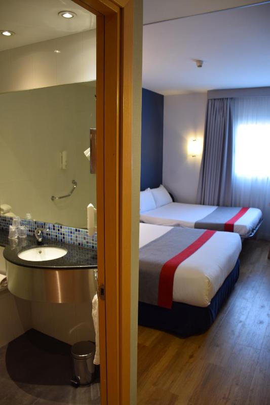 Standard Room image 1