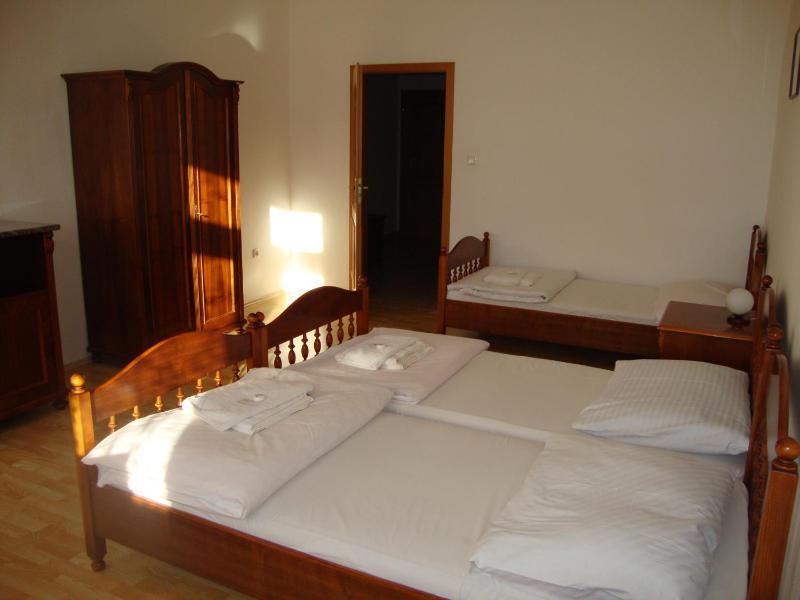 Triple Room image 3
